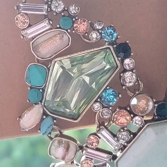 Chloe + Isabel Statement Necklace - Picture 5 of 6